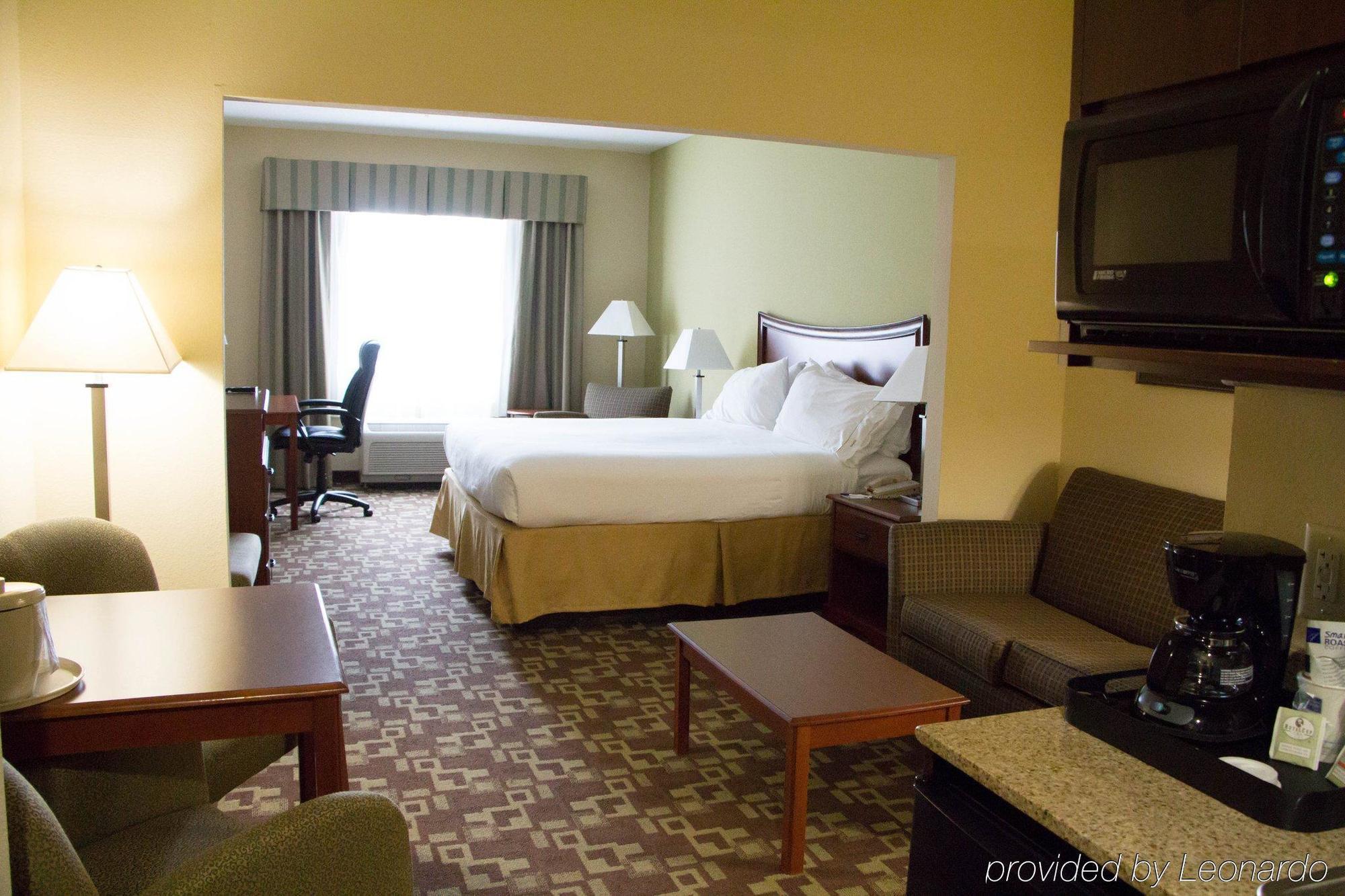 Holiday Inn Express & Suites Southern Pines-Pinehurst Area By Ihg Exterior foto