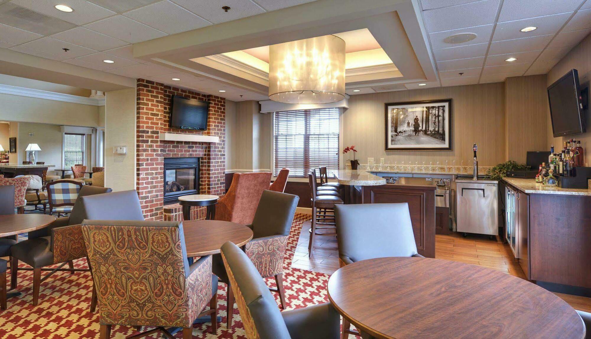 Holiday Inn Express & Suites Southern Pines-Pinehurst Area By Ihg Exterior foto
